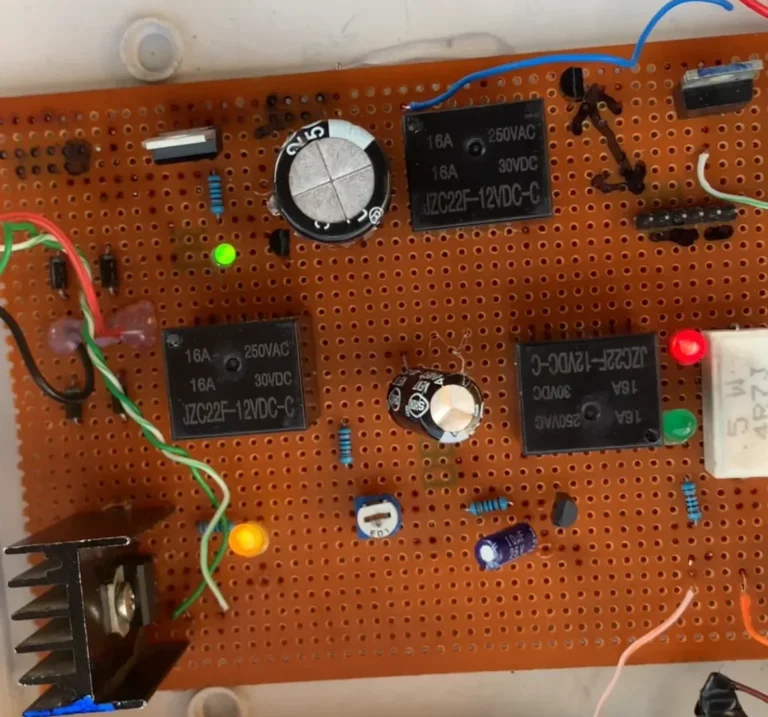 Make a simple 12V Dual power source charger 1 dual power source charger